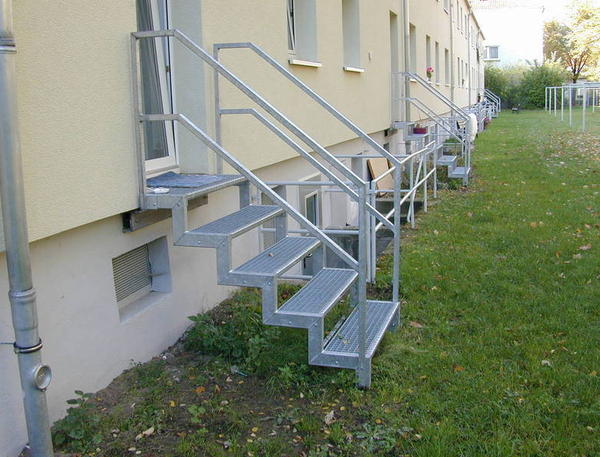 Außentreppen 25